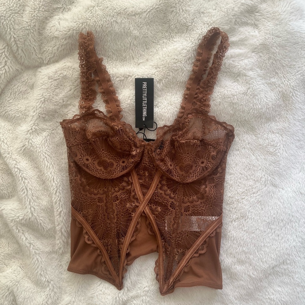 PrettyLittleThing Rust Lace Corset